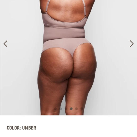 Skims core control thong -new in box
Some
Boxes damaged when delivered - Picture 6 of 15